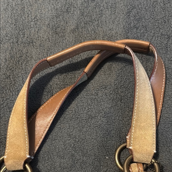 Coach medium Hampton tote Tan Suede Handbag - Picture 6 of 7